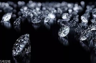 ​钻石镶嵌方法有哪几种 选购时候要注意
