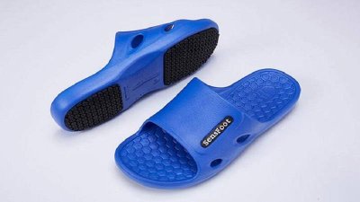 ​塑料拖鞋脚臭怎么办 塑料拖鞋怎么除臭