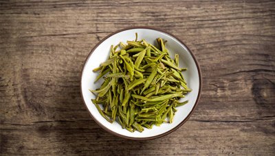 ​普洱茶属于黑茶还是红茶还是绿茶 普洱黑茶与红茶的区别