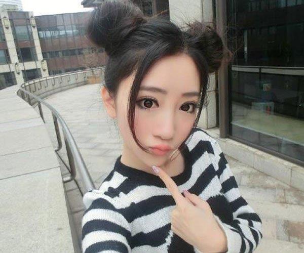 郭mini是怎么回事 忘了关摄像头直播换衣