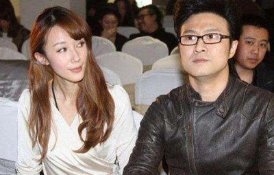 ​汪峰前妻康作如近照曝光，皮肤白皙气质出众，8岁女儿迄今未曝光