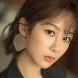 ​杨紫为中餐厅打call！粉丝们喊她杨经理，其实她是杨仙女