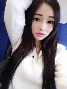 ​女主播洗澡忘关摄像头, 全程被几万网友看到, 刷爆整个网络!