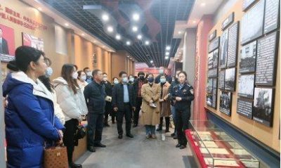 ​汪清县教育局：学习先进典型 坚定教育初心