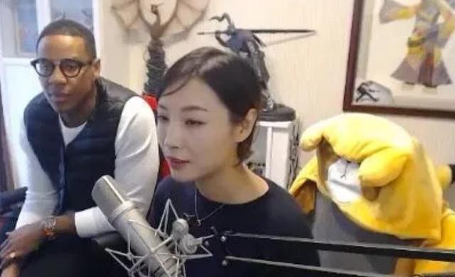 斗鱼女流获得BBC独家专访！全程英文交流无压力堪称最强才女！