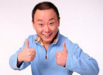 ​国家一级演员，因临时救场爆红，地位堪比潘长江，为妻子倾尽所有