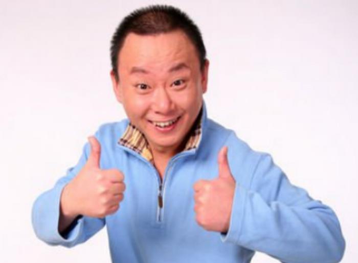 国家一级演员，因临时救场爆红，地位堪比潘长江，为妻子倾尽所有