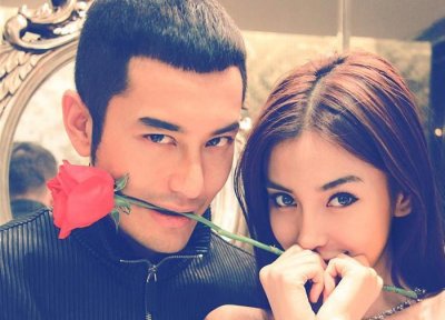 ​她和黄晓明同居多年，因baby一个短信退出三角恋，今美成这样