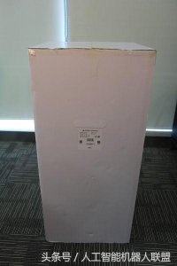 ​外能迎宾接客，内能陪护卖萌-打令小宝机器人开箱测评