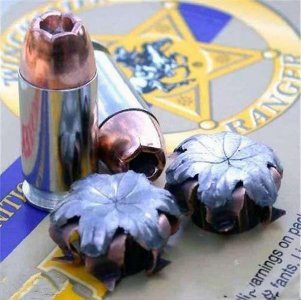 ​因杀伤力太过强大被禁用的一款子弹，一旦被打中必死无疑！
