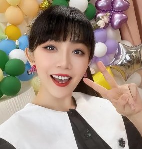​毛琳面对网友催婚压力，42岁广东台主持人坦言：近期没有计划