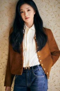 ​网评中尚未火爆的新生代小花旦颜值排行榜：张婧仪屈居周也之后，王楚然排名第