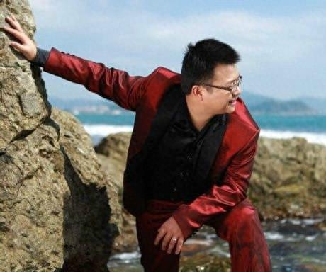中国十大网络小说作家排行榜，第十名是LOL作家，第一名毫无悬念！