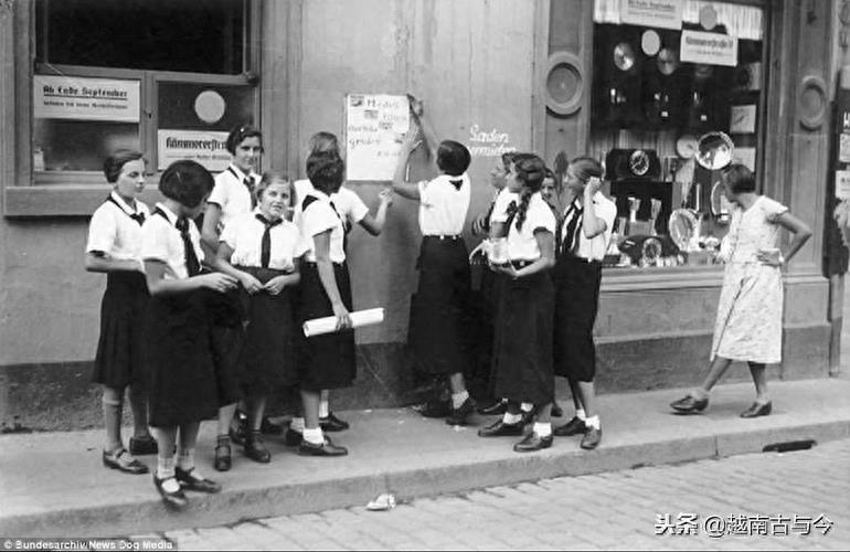 二战德军少年女兵美照：图三个个都是豆蔻年华，图七少女天真无邪