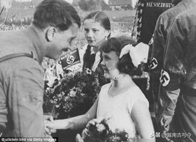 二战德军少年女兵美照：图三个个都是豆蔻年华，图七少女天真无邪