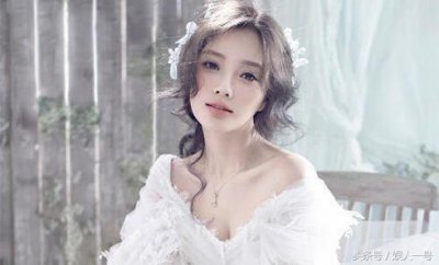 ​李小璐夜宿门风波新证据曝光，这次恐怕玩大了！