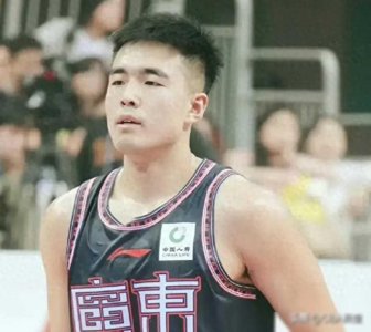 ​四星被杜锋盘活！张文逸弥补防守，2内持续成长，1人化身锋线核
