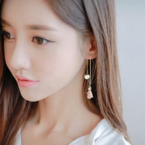 ​戴耳环是为了好看？得知最初的用处后，现代女子笑不出来