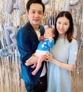 ​《灵魂摆渡》夏冬青当爸！晒女儿可爱满月照，夫妻俩还被赞有奇缘