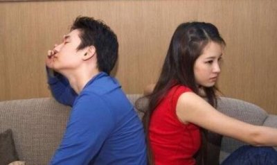 ​因家暴离婚，女儿反对再婚让我庆幸不已