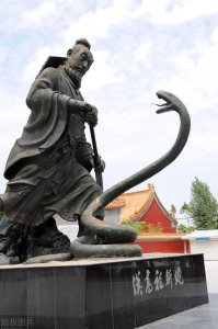 ​淮海经济圈中距离徐州1小时的旅游景点之一，永城芒砀山景区