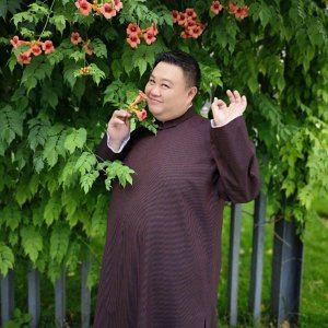 ​德云社名嘴们的座驾是什么？老郭和小郭够豪气，岳云鹏依旧低调