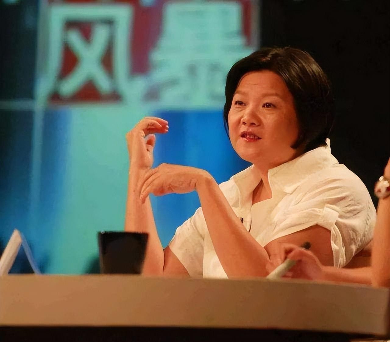 洪晃个人资料简介及家世（洪晃：结了四次婚后才发现，杨小平才是最适合我的那一个）