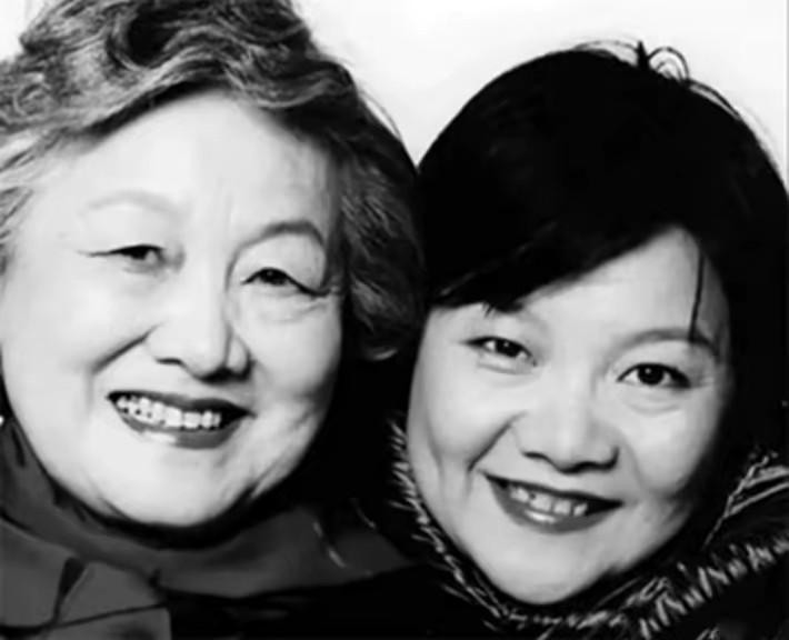 洪晃个人资料简介及家世（洪晃：结了四次婚后才发现，杨小平才是最适合我的那一个）