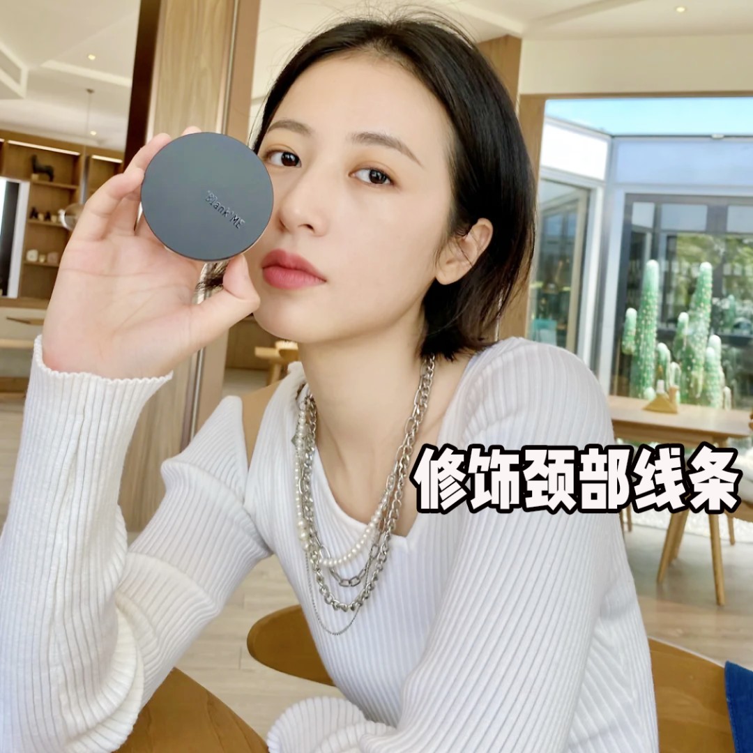 周雨彤在作品《我在他乡挺好的》里面，到底有多会穿？
