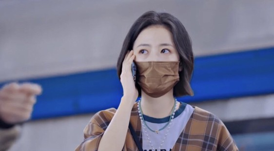 周雨彤在作品《我在他乡挺好的》里面，到底有多会穿？