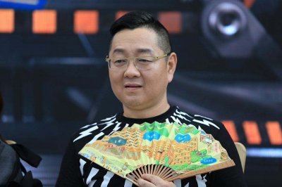 ​张绍刚简介(从央视名嘴到网络“混饭”，张绍刚到底经历了什么)