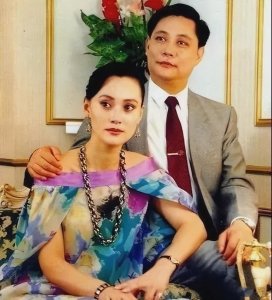 ​离婚时带女儿净身出户的大宋佳，如今情感状况如何了？