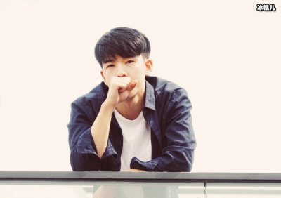 ​仝卓为什么总上快本 自曝高考改身份后快本迅速删其镜头