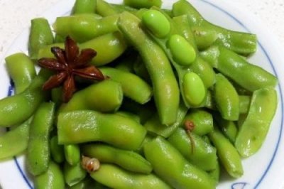 ​这么做出来的盐水毛豆不发黄，而且翠绿，做法非常简单，快来瞧瞧
