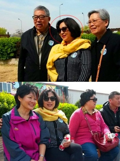 被李连杰抛弃的56岁黄秋燕近照，分手时净身出户，如今仍为前夫说好话