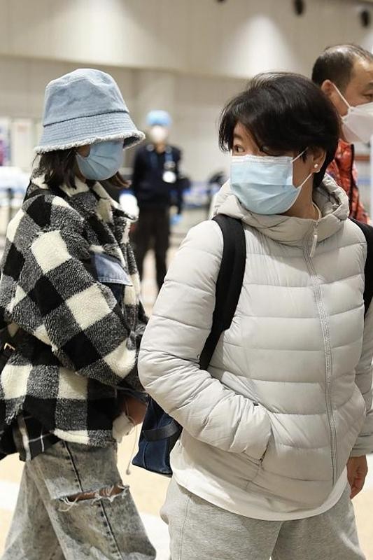 小沈阳离婚小三照片对比 