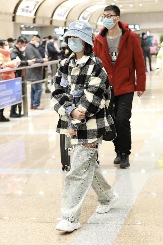 小沈阳离婚小三照片对比 