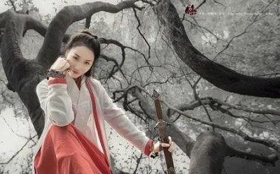 ​女孩的腰为什么不可以摸