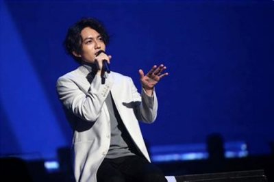 ​林宥嘉整容了吗 自拍晒素颜引来网友热议