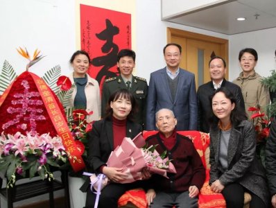 ​102岁原南京军区政委傅奎清逝世，第一次带队打鬼子就俘虏4名日军