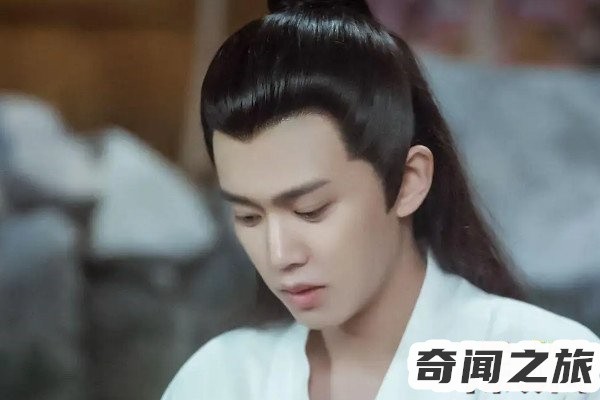 任嘉伦的老婆照片 一家三口(家庭生活幸福)(3)_