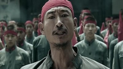 ​亮剑里的骑兵连长孙德胜，演员是一个健美男，铁血硬汉