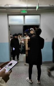 ​“避难的窘态，不应成为笑料”甘肃地震！吓到颤抖裸奔小伙被曝光