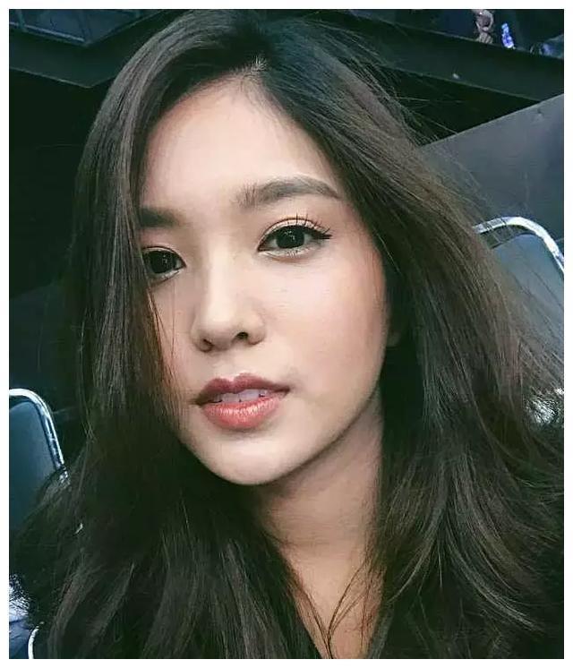 新铁石心肠爆红，这个女主也太好看了吧？