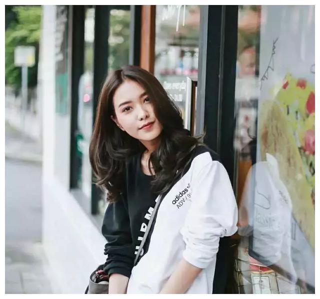 新铁石心肠爆红，这个女主也太好看了吧？