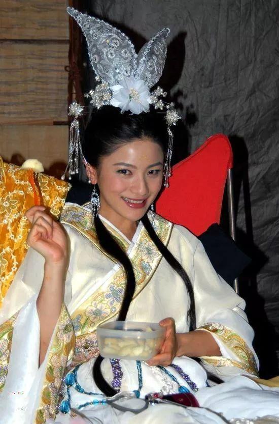 胡可演过的电视剧（胡可年轻时的古装大合集）(10)