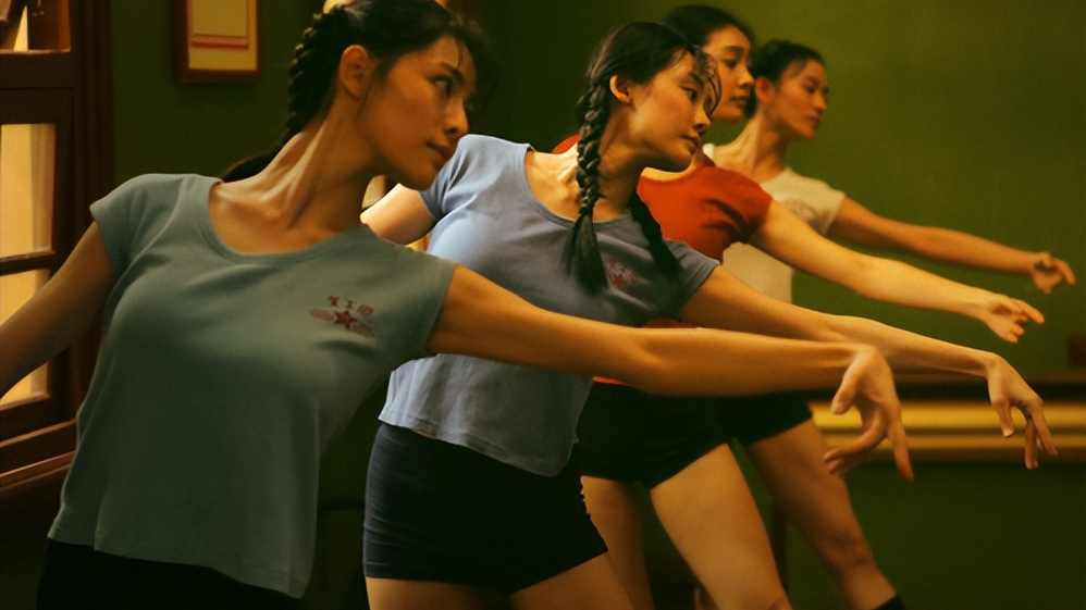 刘三姐简介个人资料（80年代走红的女星“刘三姐”，靠出卖美色敛财76万元，92年被枪决）