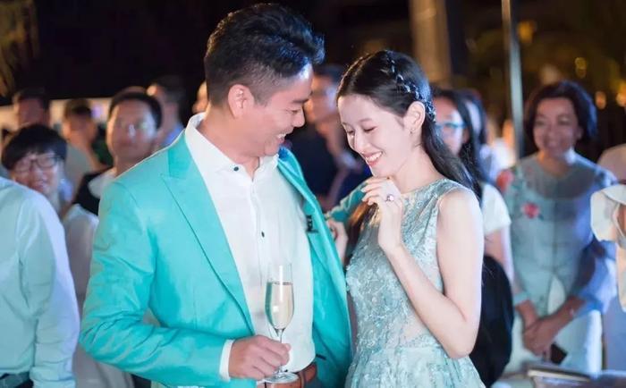 章泽天抛售豪宅：比起爱情，我更相信金钱