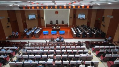 ​陈某万等67人涉黑案·这给力的警务保障！