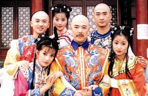 2000年左右好看的电视剧推荐（那些年我们追过的电视剧--2000年以前）(23)